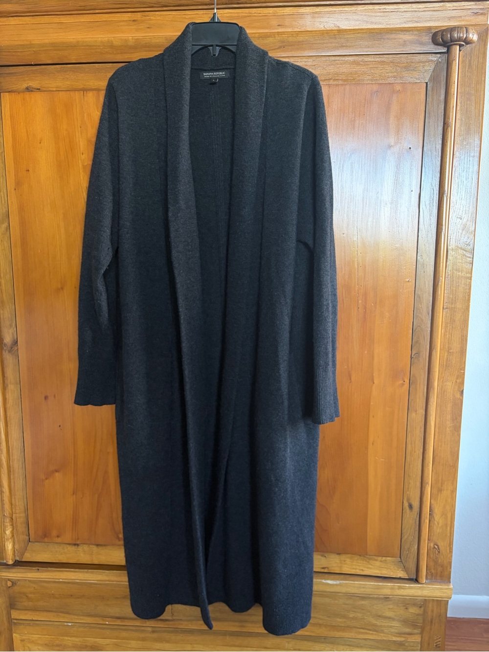 Banana Republic Long charcoal gray Open-Front Duster Cardigan with pockets!